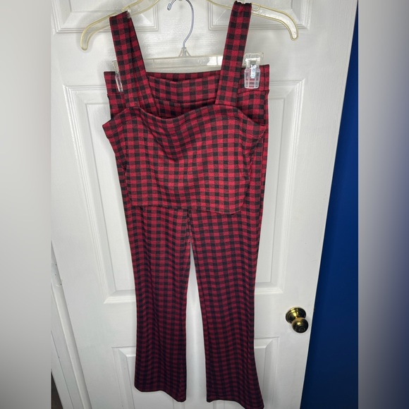 NWT! Forever 21 Coordinating set with crop top and flare leggings - Picture 3 of 7